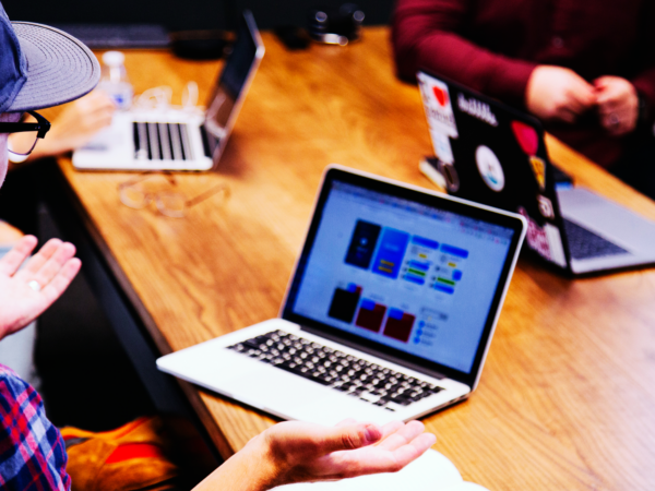 Distribuição de Conteúdo: Onde, Como e Quando Publicar